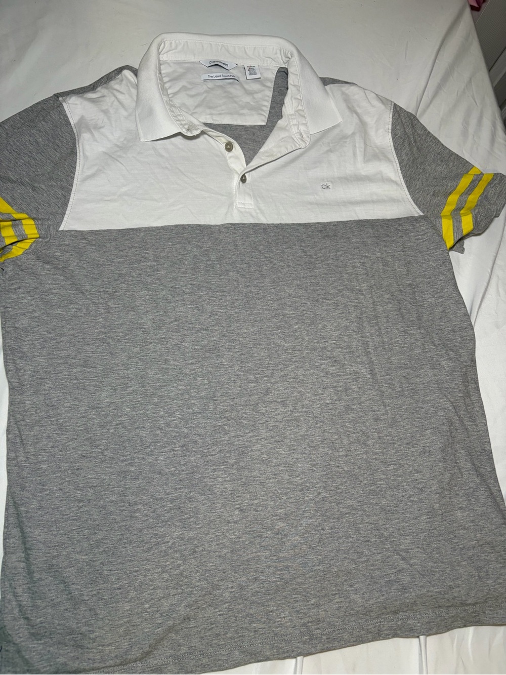 Calvin Klein Men’s XL Liquid Touch Polo Shirt Short Sleeve Casual
